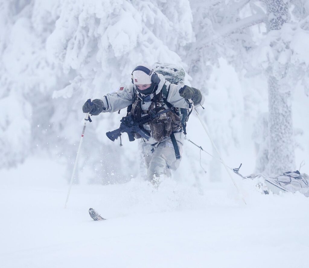 Jegertroppen operator during winter warfare training