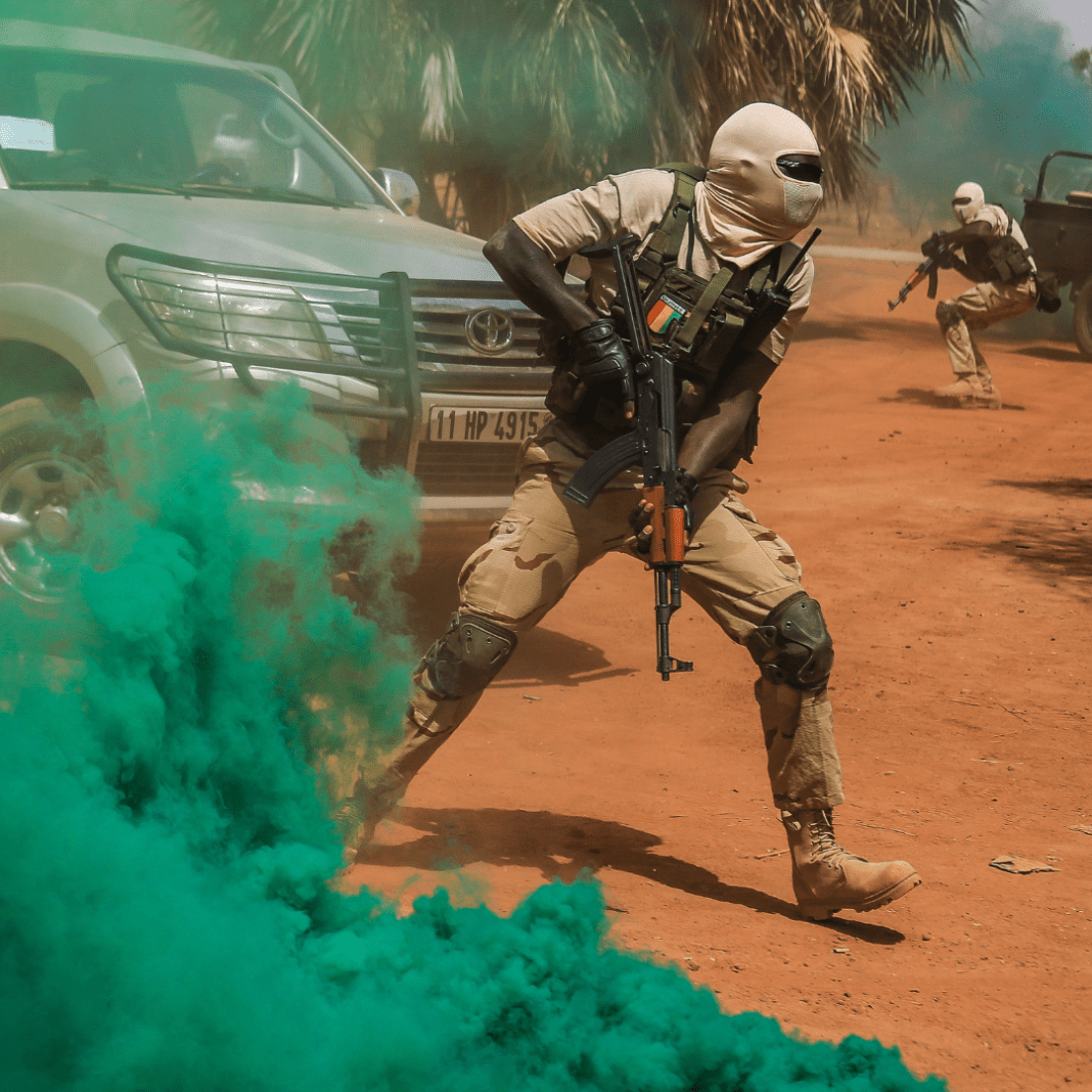 Guinea special forces soldiers conduct close quarters battle maneuver training near base camp Loumbila, Burkina Faso, Feb. 25, 2019. (U.S Army photo by Spc. Peter Seidler)