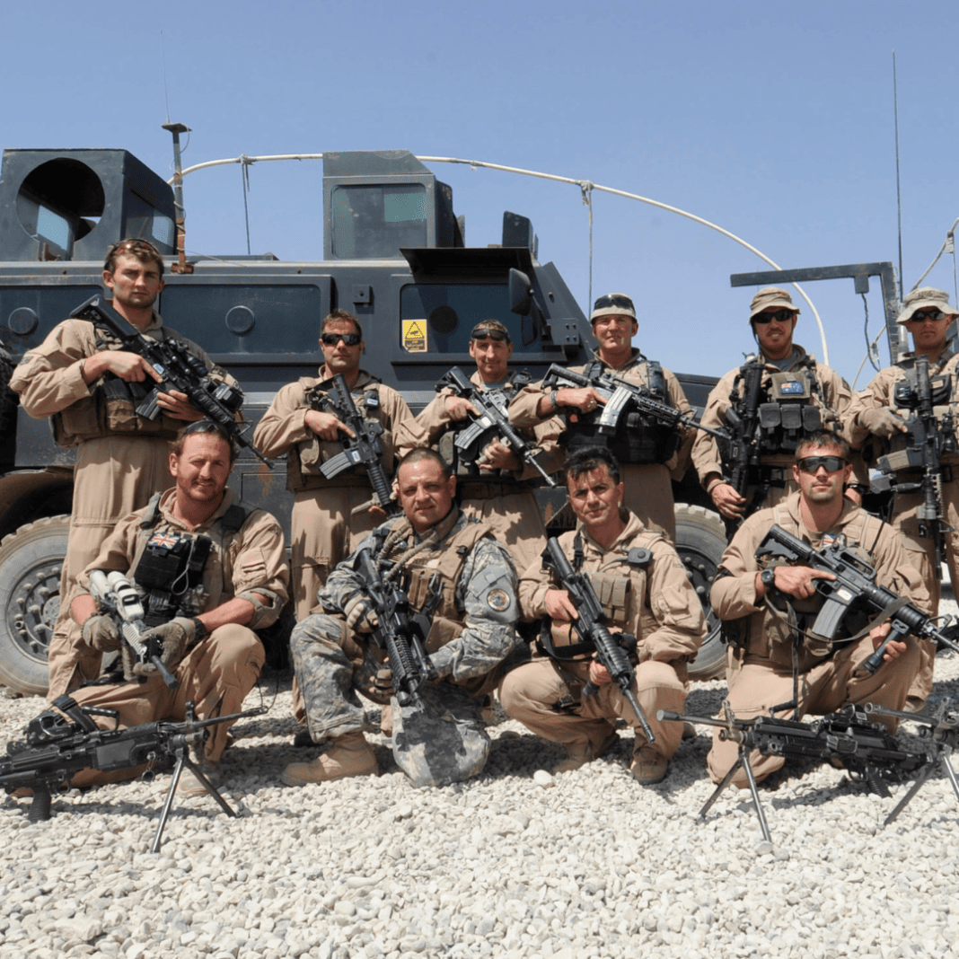 Aegis Defence Services in Iraq with US service members