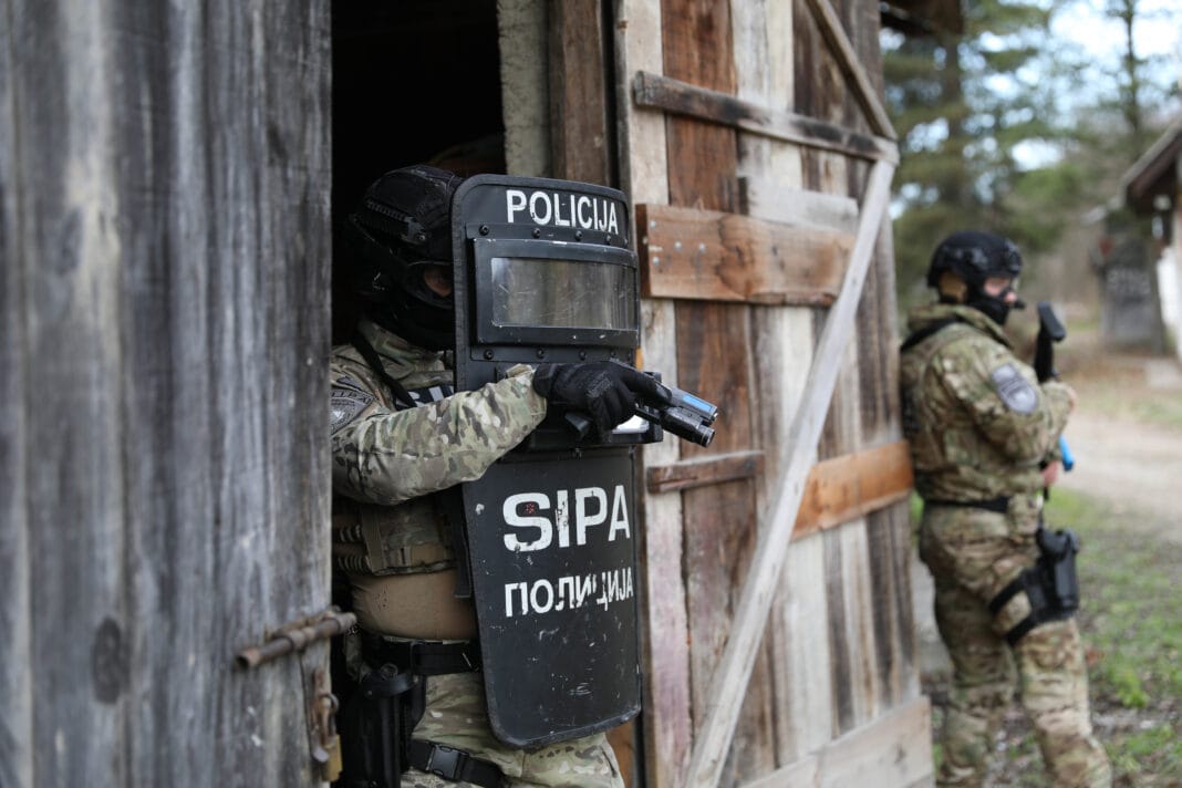 Members of the Special Support Units (SSU) of Bosnia-Herzegovina State Investigation Protection Agency (SIPA) and the Brcko District Special Police Unit (Brcko SPJ)