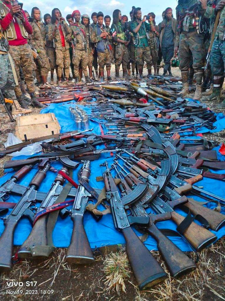 OLA forces launched a counter-offensive on Hambiso town freeing over 100 political prisoners and captured of over 160 AKM rifles. 